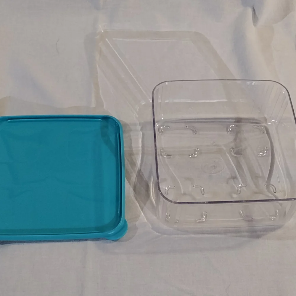 Tupperware Pastel Lid Storage Set - Picture 14 of 16